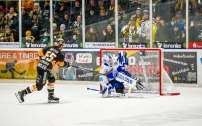 EV Füssen siegt gegen den SC Riessersee im Penaltyschießen